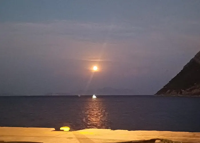 Zafira شقة Kéfalos